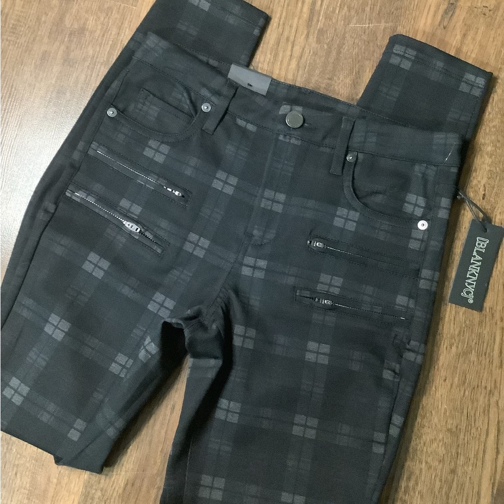 NWT BLANK NYC The‎ Bond Plaid Skinny Pants